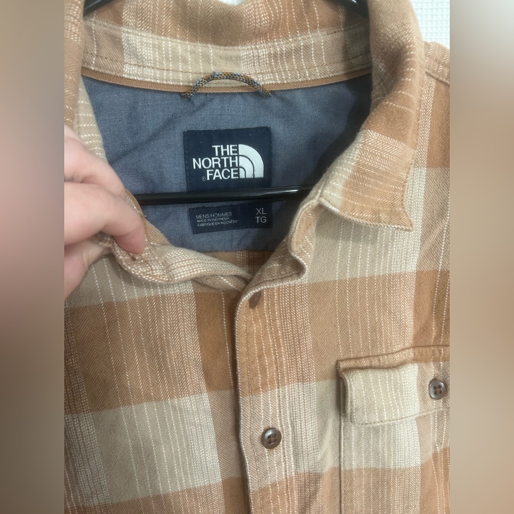 Men’s north face button up flannel - Picture 3 of 6